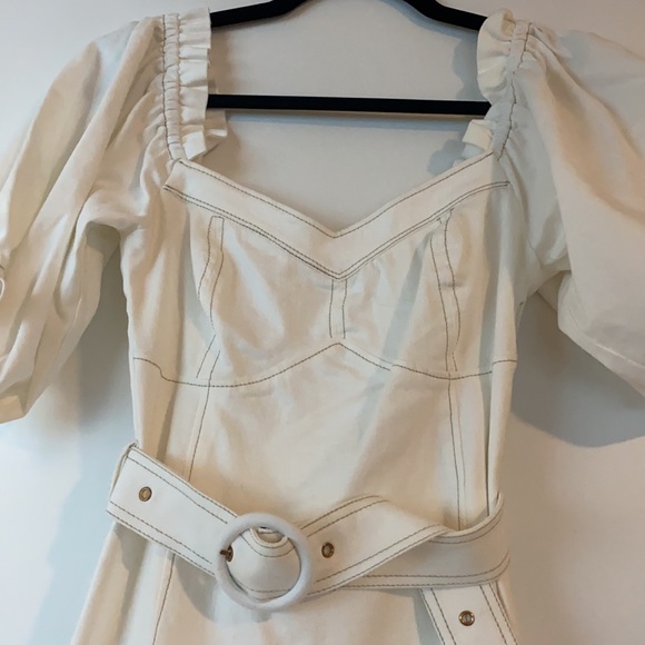 White dress with stitching and pockets, size XS - Picture 2 of 5